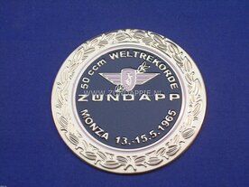 Tank embleem monza zwart - goud rond 517-12.127